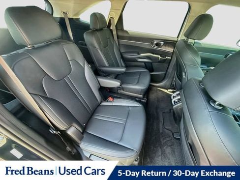 Used 2023 Kia Sorento EX AWD/4WD image 35