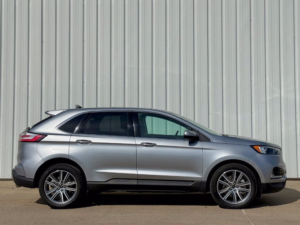 Certified 2024 Ford Edge Titanium AWD/4WD image 7