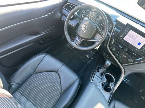 Used 2024 Toyota Camry SE image 18