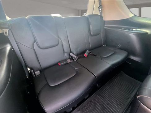 Used 2023 Nissan Armada Platinum w/ Captain's Chairs Package AWD/4WD image 28