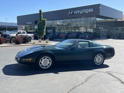Used 1994 Chevrolet Corvette Coupe RWD image 1