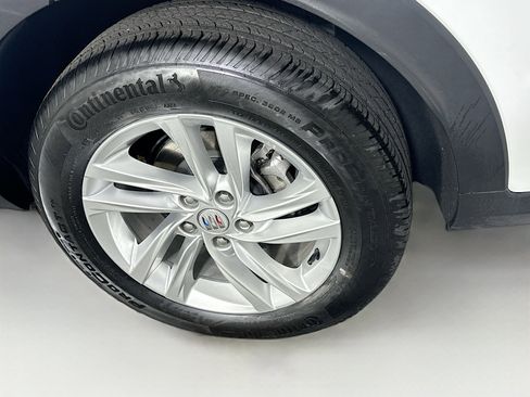 Used 2025 Buick Envista Preferred image 11