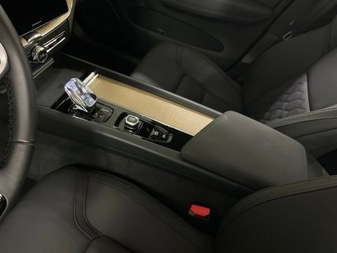 Certified 2026 Volvo XC60 B5 Plus AWD/4WD image 14