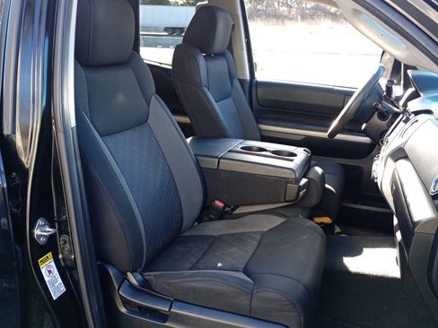 Used 2014 Toyota Tundra SR image 22