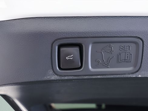 Used 2023 Lincoln Navigator Reserve AWD/4WD image 42