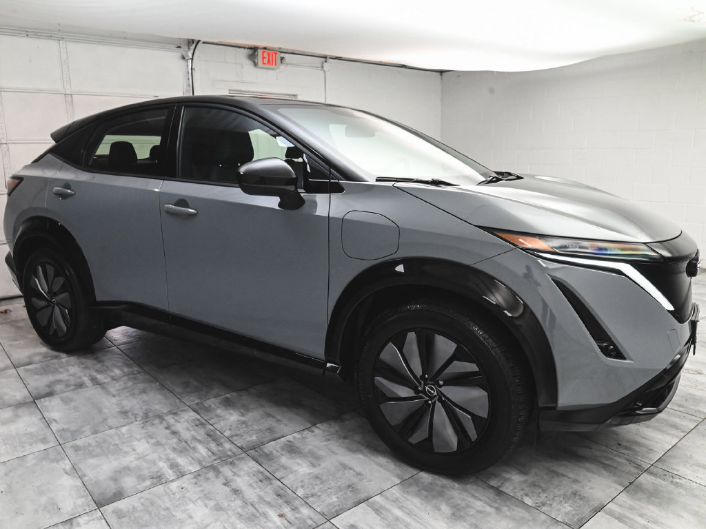 Used 2024 Nissan Ariya AWD image 3