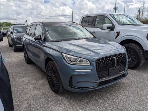 Used 2025 Lincoln Corsair Reserve w/ Equipment Group 202A image 3