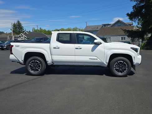 New 2026 Toyota Tacoma TRD Sport AWD/4WD image 7