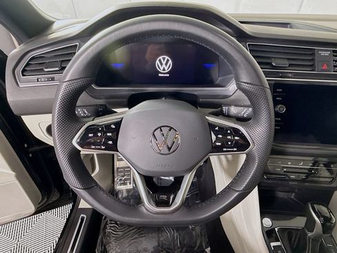 Used 2024 Volkswagen Tiguan SE R-Line AWD/4WD image 19