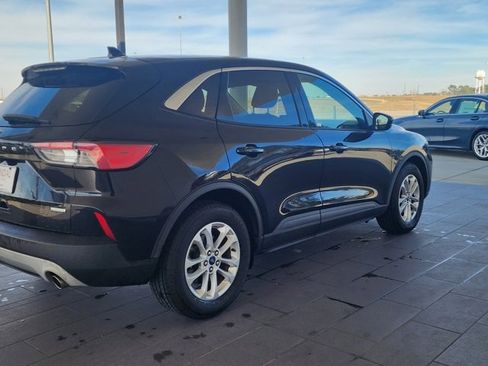 Used 2020 Ford Escape SE image 6