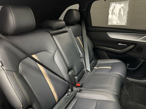 Used 2025 MAZDA CX-70 Plug-In Hybrid w/ Premium Plus image 25