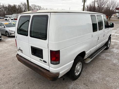 Used 2014 Ford E-250 and Econoline 250 w/ Power Group image 4