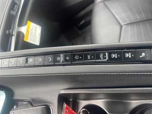 Used 2023 Chevrolet Corvette Stingray Preferred Conv w/ Stealth Interior Trim Package image 22