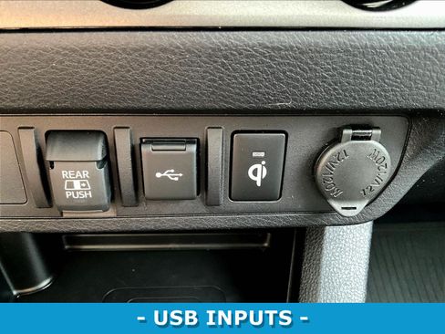 Used 2023 Toyota Tacoma TRD Off-Road AWD/4WD image 17