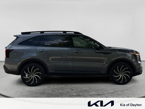 Used 2024 Kia Sorento SX AWD/4WD image 4