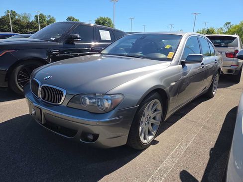 Used 2006 BMW 750i RWD image 9