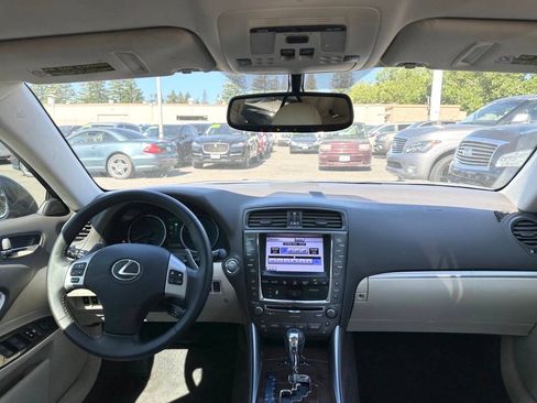 Used 2011 Lexus IS 250 w/ Premium Pkg Value Edition RWD image 14