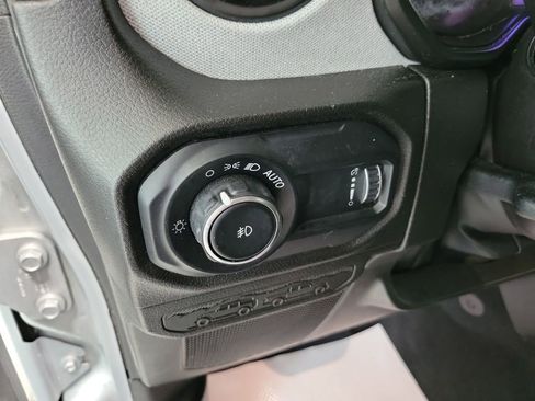 Used 2024 Jeep Wrangler Sport S image 32