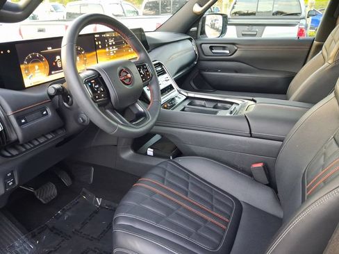 Used 2025 Nissan Armada PRO-4X w/ Pro-4X Premium Package AWD/4WD image 16