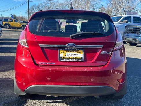 Used 2014 Ford Fiesta Titanium w/ Exterior Protection Package FWD image 4