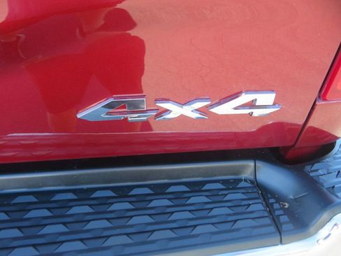 Used 2019 RAM 2500 Laramie AWD/4WD image 16