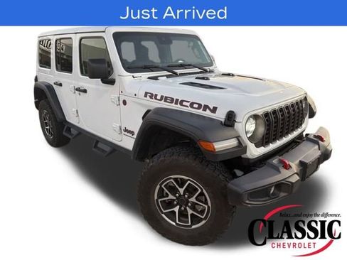 Used 2024 Jeep Wrangler Unlimited Rubicon w/ Convenience Group image 7
