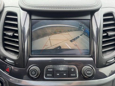 Used 2018 Chevrolet Impala LT FWD image 16
