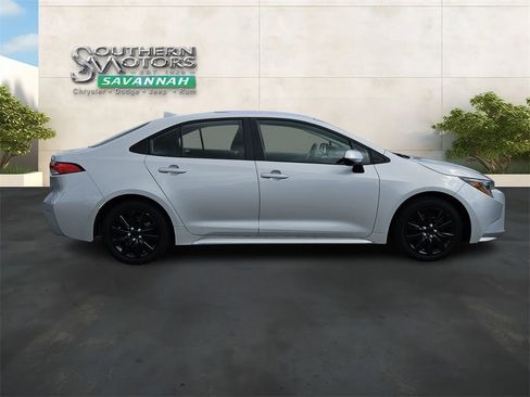 Used 2024 Toyota Corolla LE image 6