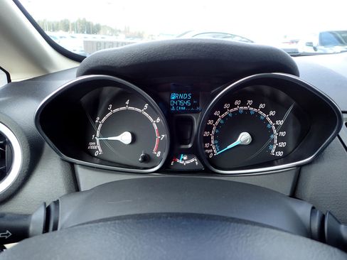 Used 2019 Ford Fiesta SE image 16