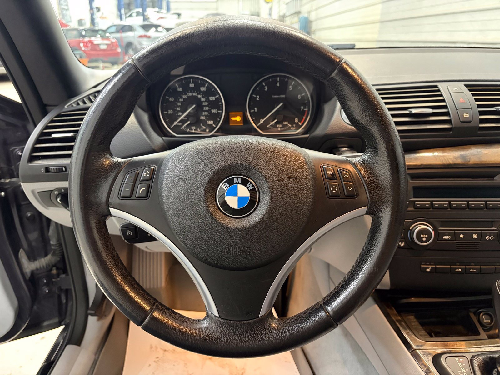 Used 2008 BMW 135i Convertible RWD image 15