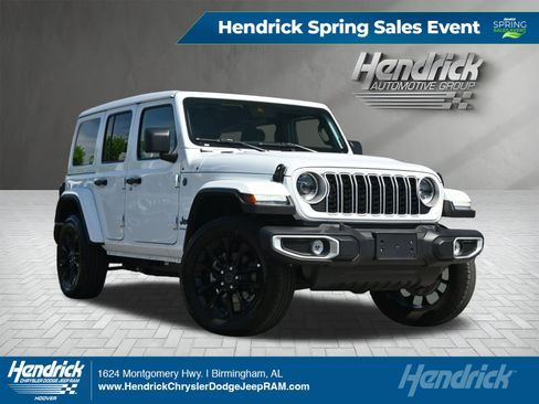 Used 2025 Jeep Wrangler Sahara w/ Safety Group image 1