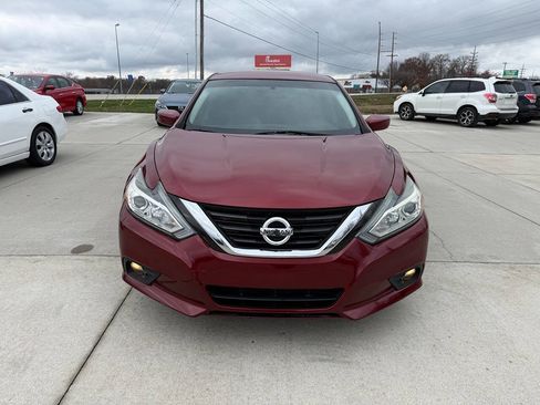 Used 2017 Nissan Altima 2.5 SV image 3