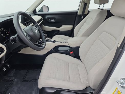 Certified 2023 Honda HR-V LX image 26