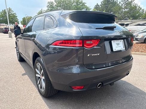 Used 2017 Jaguar F-PACE Prestige AWD/4WD image 3