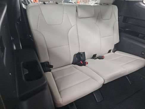 Used 2023 Kia Telluride S w/ S Sunroof Package AWD/4WD image 11