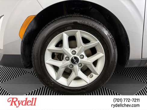 Used 2024 Kia Soul LX w/ Option Group 015 image 9