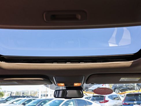 Used 2016 Honda Odyssey EX-L image 7