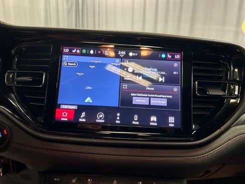 Used 2024 Dodge Durango GT image 17