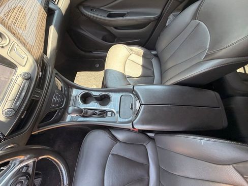 Used 2017 Buick Envision Essence AWD/4WD image 15