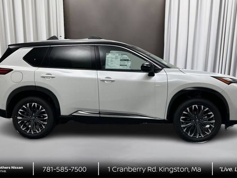 New 2026 Nissan Rogue Platinum AWD/4WD image 4