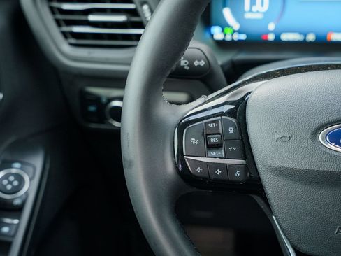 Used 2023 Ford Escape Active w/ Tech Pack #2 FWD image 28