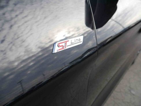 Used 2025 Ford Explorer ST-Line image 23