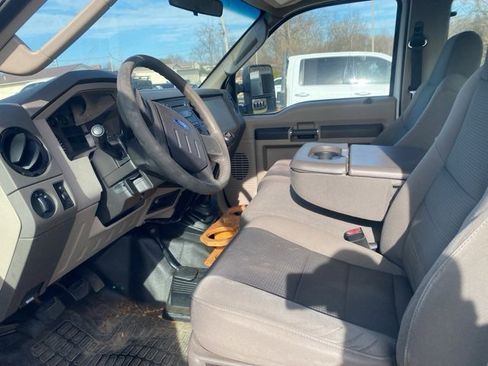 Used 2010 Ford F250 XL image 10