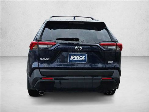 Used 2024 Toyota RAV4 XLE Premium image 6