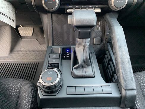 Used 2025 Toyota 4Runner SR5 image 23