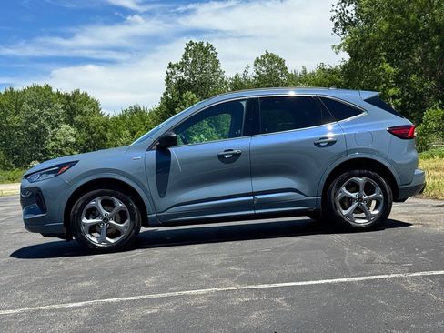 Certified 2023 Ford Escape ST-Line w/ Tech Pack #1 AWD/4WD image 5