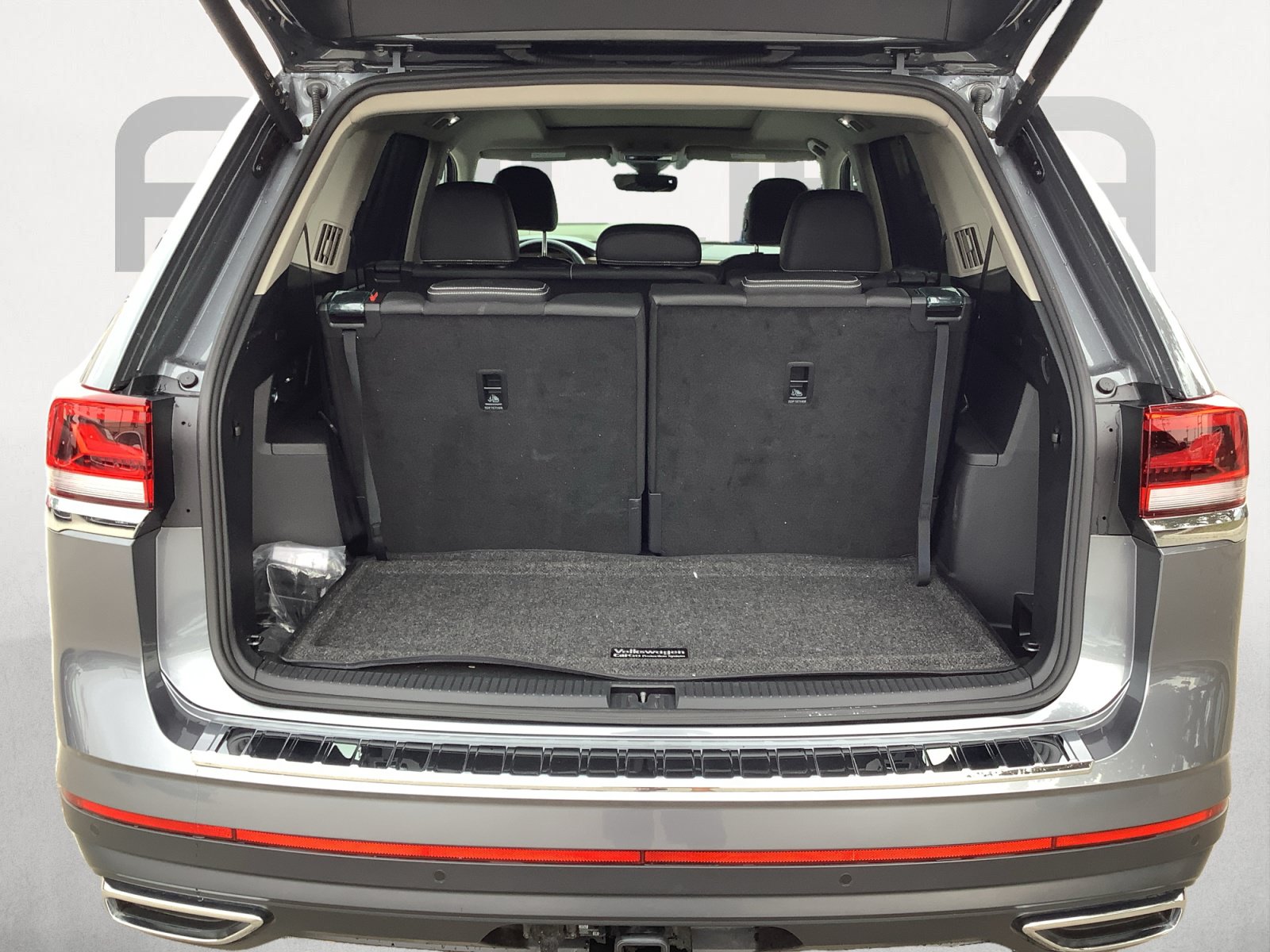 New 2025 Volkswagen Atlas SE FWD image 10