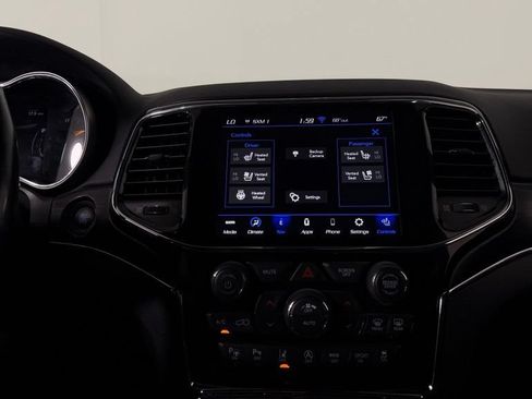 Used 2021 Jeep Grand Cherokee Limited AWD/4WD image 24