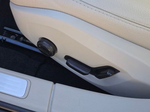 Used 2024 Volvo V60 B5 Cross Country Plus image 26