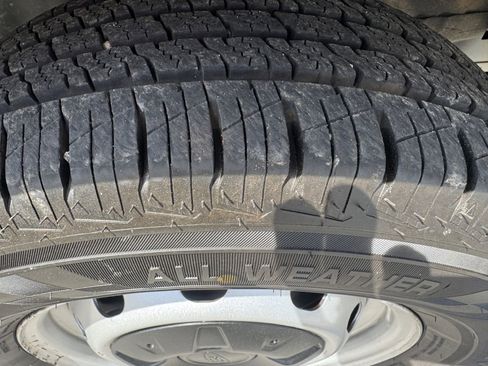 Used 2021 Ford Transit 250 Medium Roof w/ Interior Upgrade Package image 18